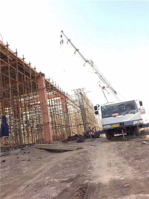 农安县25 吨、50 吨吊车怎么选？多大重量 / 半径适合对应车型？